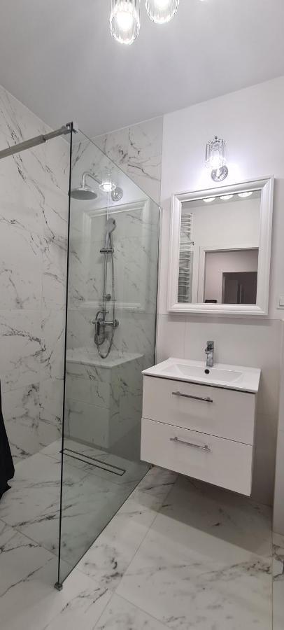 44 - Apartamenty Siedlce - Nowy Apartament W Centrum Przy Ul Czerwonego Krzyza Extérieur photo