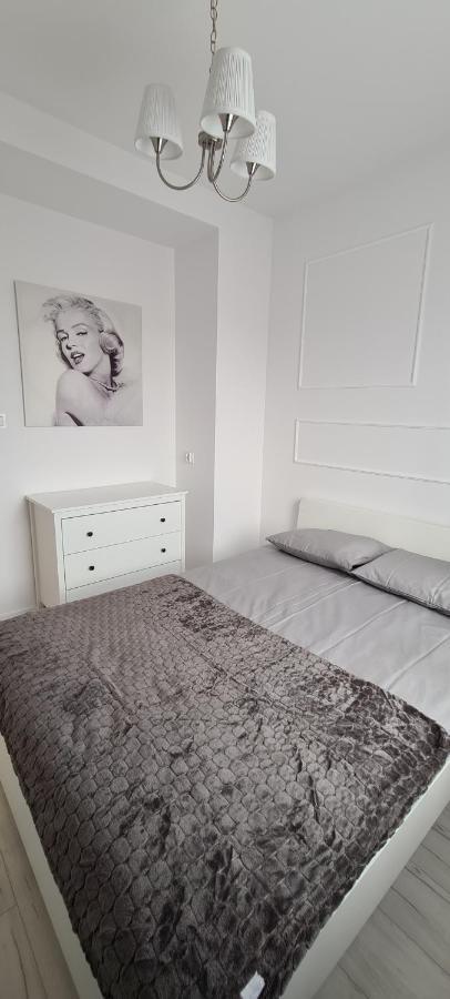 44 - Apartamenty Siedlce - Nowy Apartament W Centrum Przy Ul Czerwonego Krzyza Extérieur photo